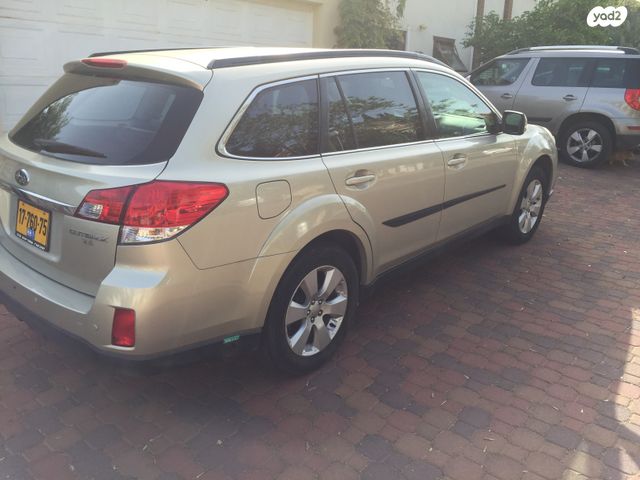 מודעת רכב סובארו אאוטבק