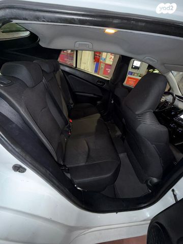 מודעת רכב טויוטה פריוס