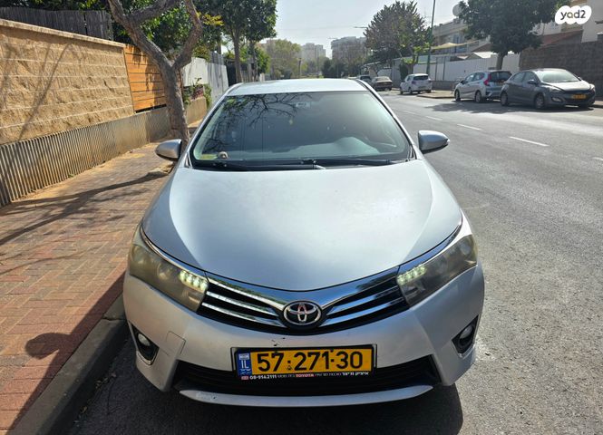 מודעת רכב טויוטה קורולה