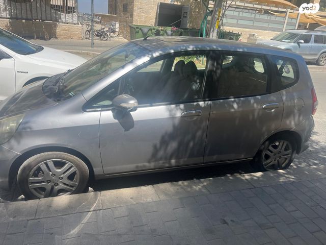 מודעת רכב הונדה ג'אז