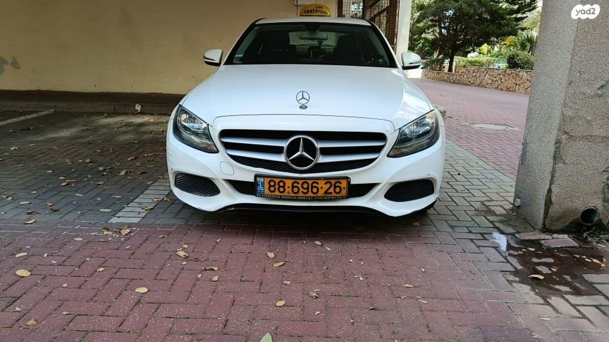 מודעת רכב מרצדס-בנץ C-class