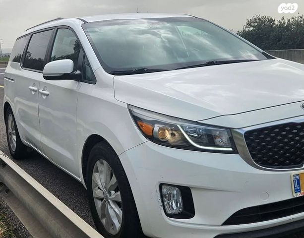 מודעת רכב קיה קרניבל