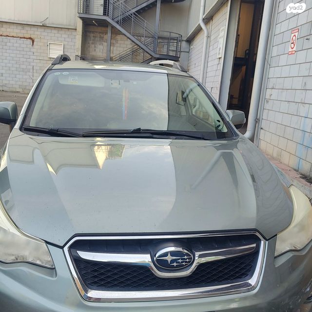 מודעת רכב סובארו XV