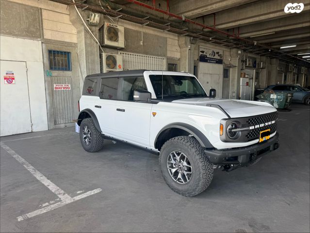 מודעת רכב פורד ברונקו