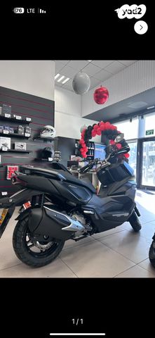 מודעת רכב סאן יאנג ADX 300