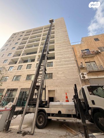 מודעת רכב מנוף