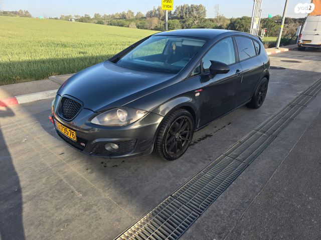 מודעת רכב סיאט לאון 2