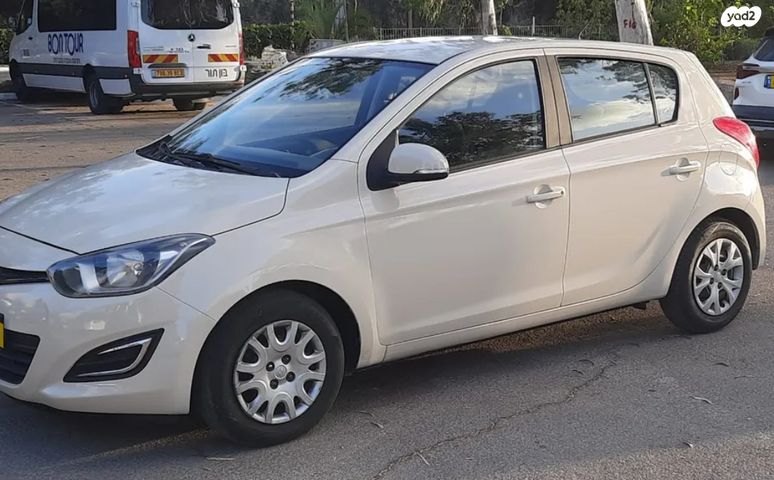 מודעת רכב יונדאי i20