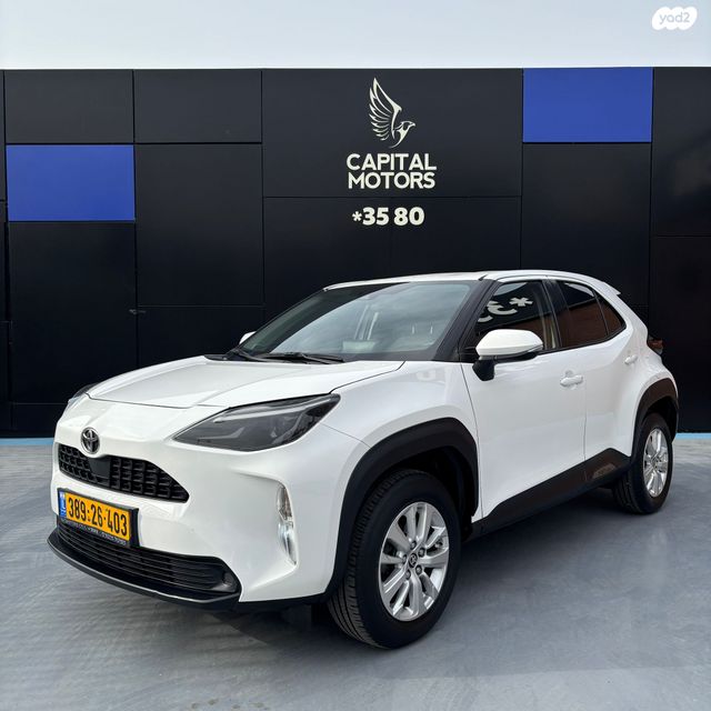 מודעת רכב טויוטה יאריס קרוס