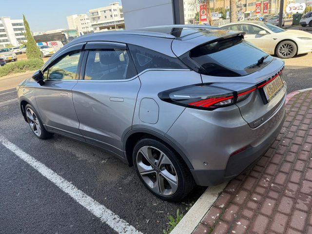 מודעת רכב ג׳ילי Geometry C