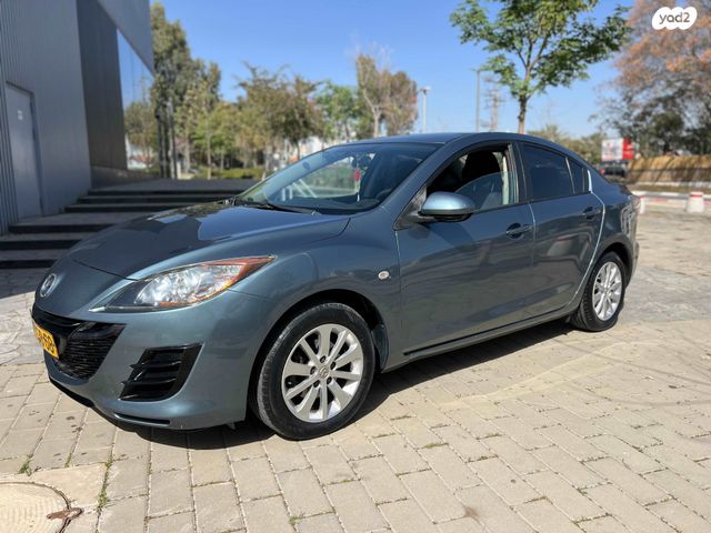 מודעת רכב מאזדה 3