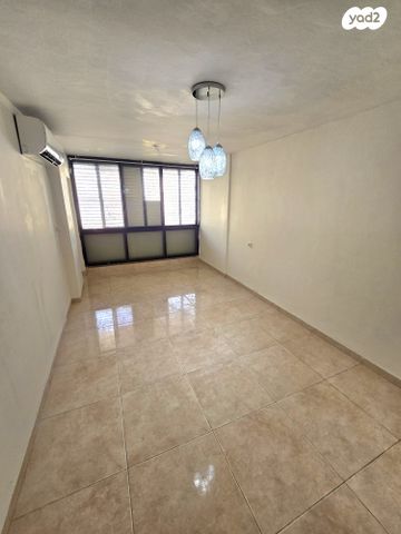 שדרות ורבורג 100