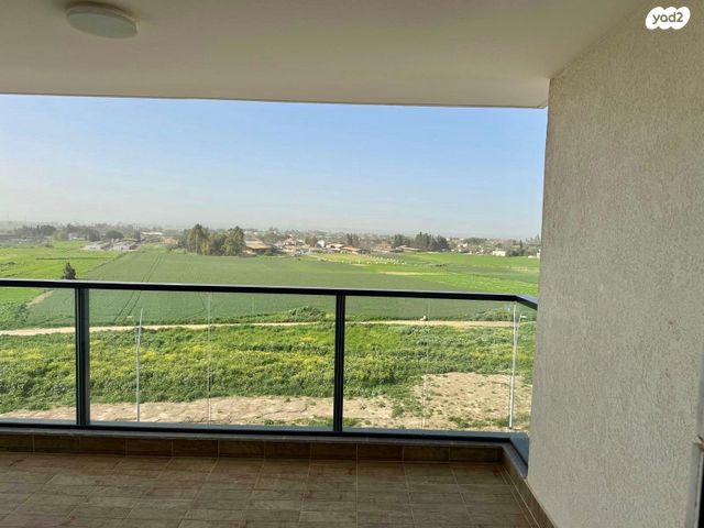 הרב מרדכי אליהו 22