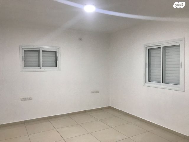 ז'בוטינסקי 79