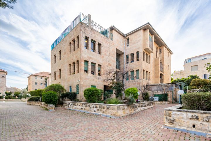 דירת גן למכירה בירושלים (תיווך) — 2