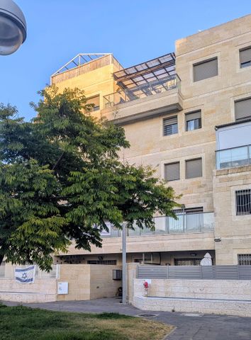 דירת גן למכירה בירושלים (תיווך) — 2
