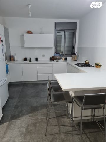 נתיבות מערב