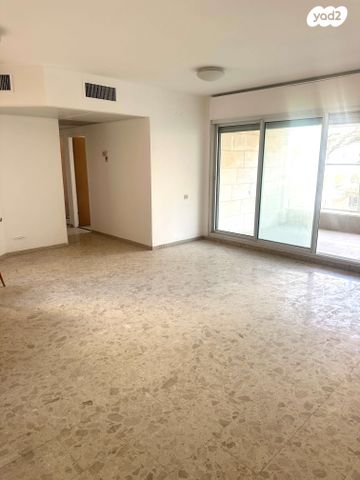 הגוש הגדול, רמת אביב החדשה, נופי ים