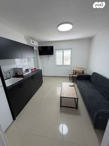 קדושי השואה 