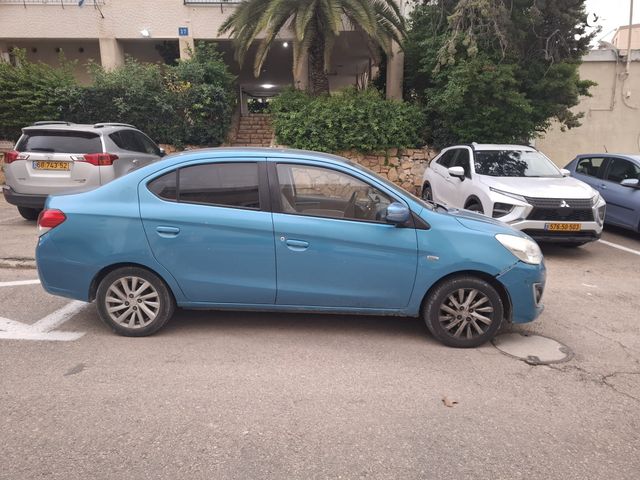 מודעת רכב מיצובישי אטראז'