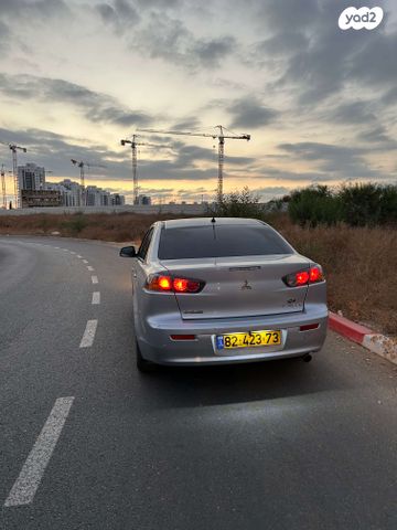 מודעת רכב מיצובישי לנסר