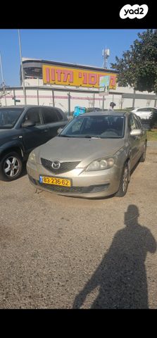 מודעת רכב מאזדה 3