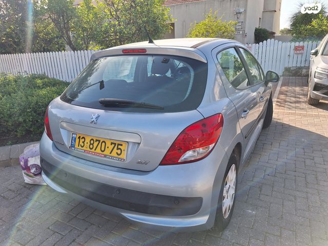 מודעת רכב פיג'ו 207
