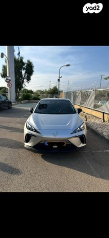 מודעת רכב אם ג'י MG4