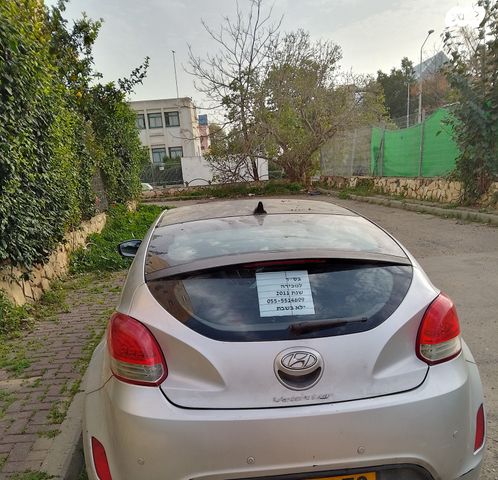 מודעת רכב יונדאי ולוסטר