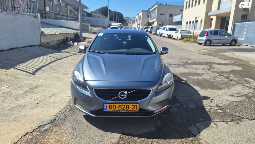 מודעת רכב וולוו V40