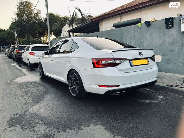 מודעת רכב סקודה סופרב