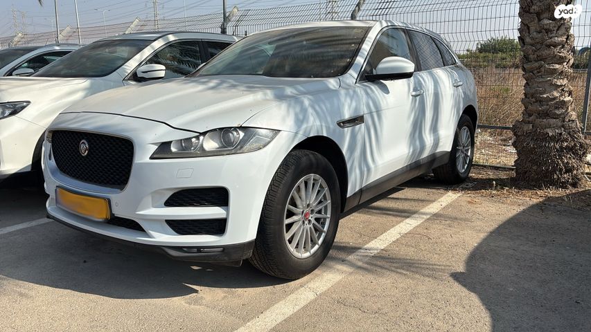 מודעת רכב יגואר F-Pace