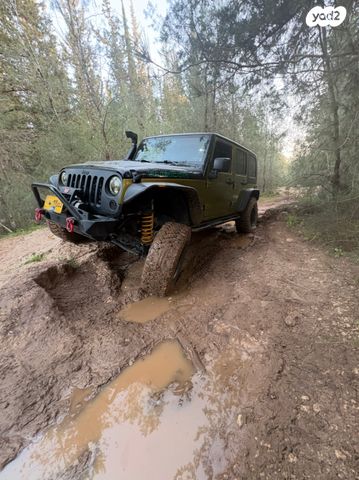 מודעת רכב ג'יפ רנגלר