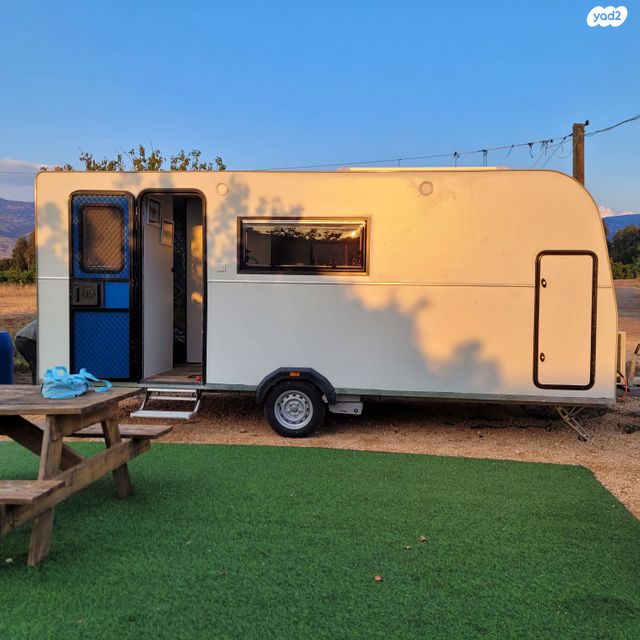 מודעת רכב נגרר (קראוון נגרר)