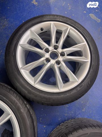 feedItemObj.data.row_1