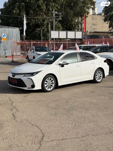 מודעת רכב טויוטה קורולה