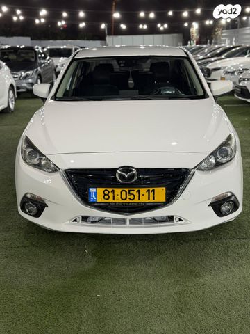 מודעת רכב מאזדה 3