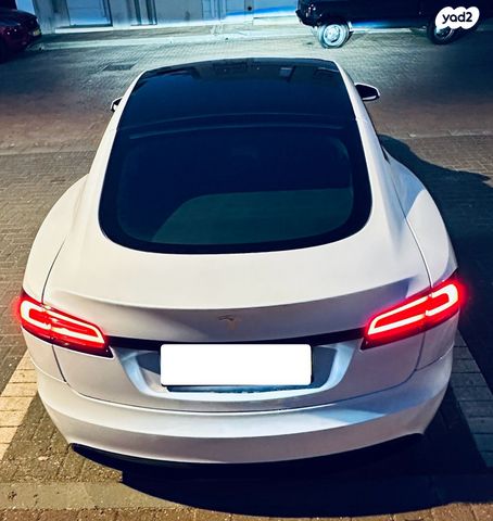 מודעת רכב טסלה מודל S 3