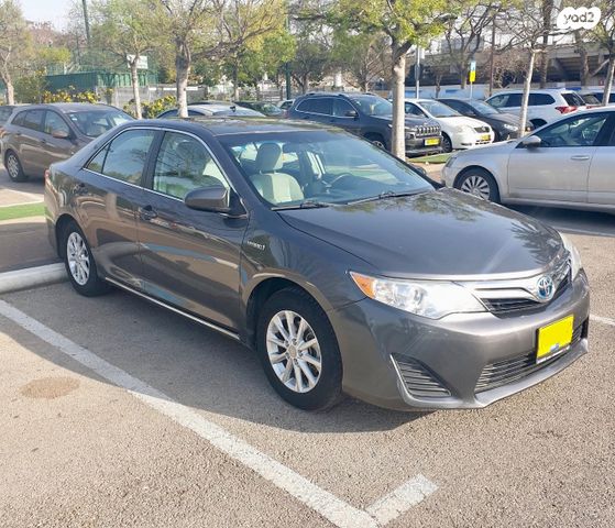 מודעת רכב טויוטה קאמרי