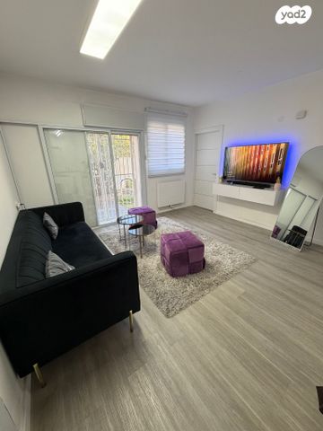 ראובן ארזי 10