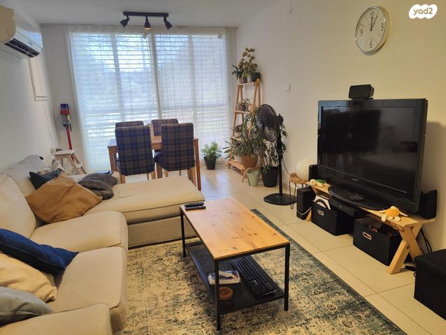 שרה אהרונסון 51