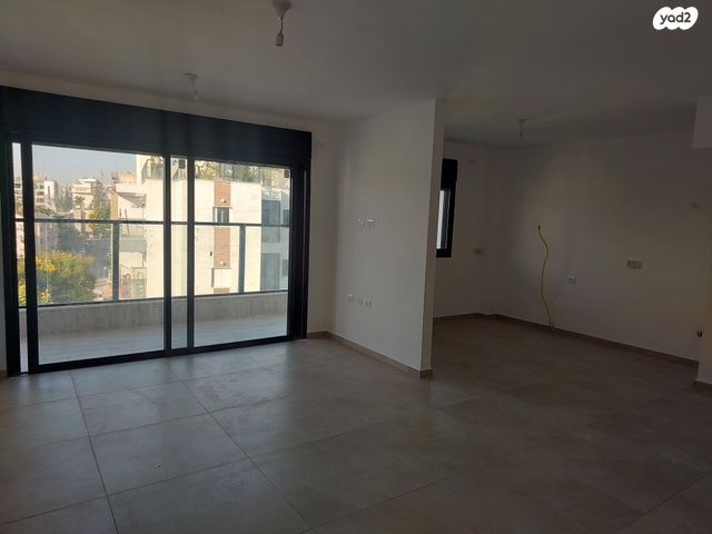 דירה, צבי הירש קלישר 5, מחנה יהודה, פתח תקווה