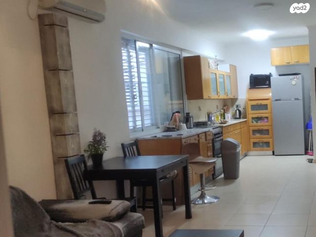 הרב עוזיאל 12