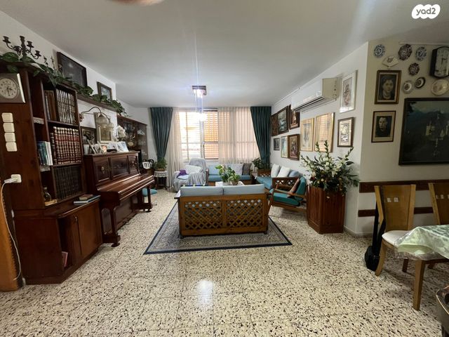 שדרות ירושלים 99