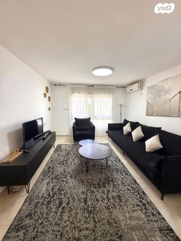 שלום שבזי 19