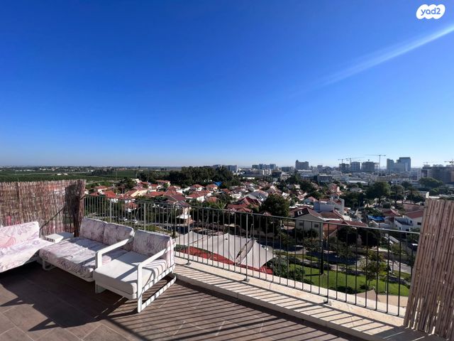 שושנה דמארי