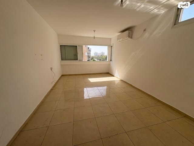 דירה, קרית שרת מזרח, חולון