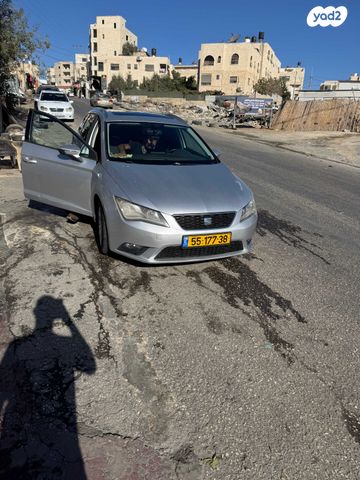 מודעת רכב סיאט לאון