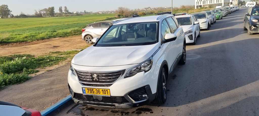 מודעת רכב פיג'ו 5008