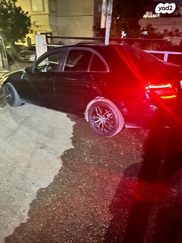 מודעת רכב מרצדס-בנץ C-class